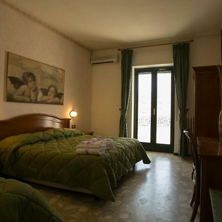 Hotel 比谢列 外观 照片