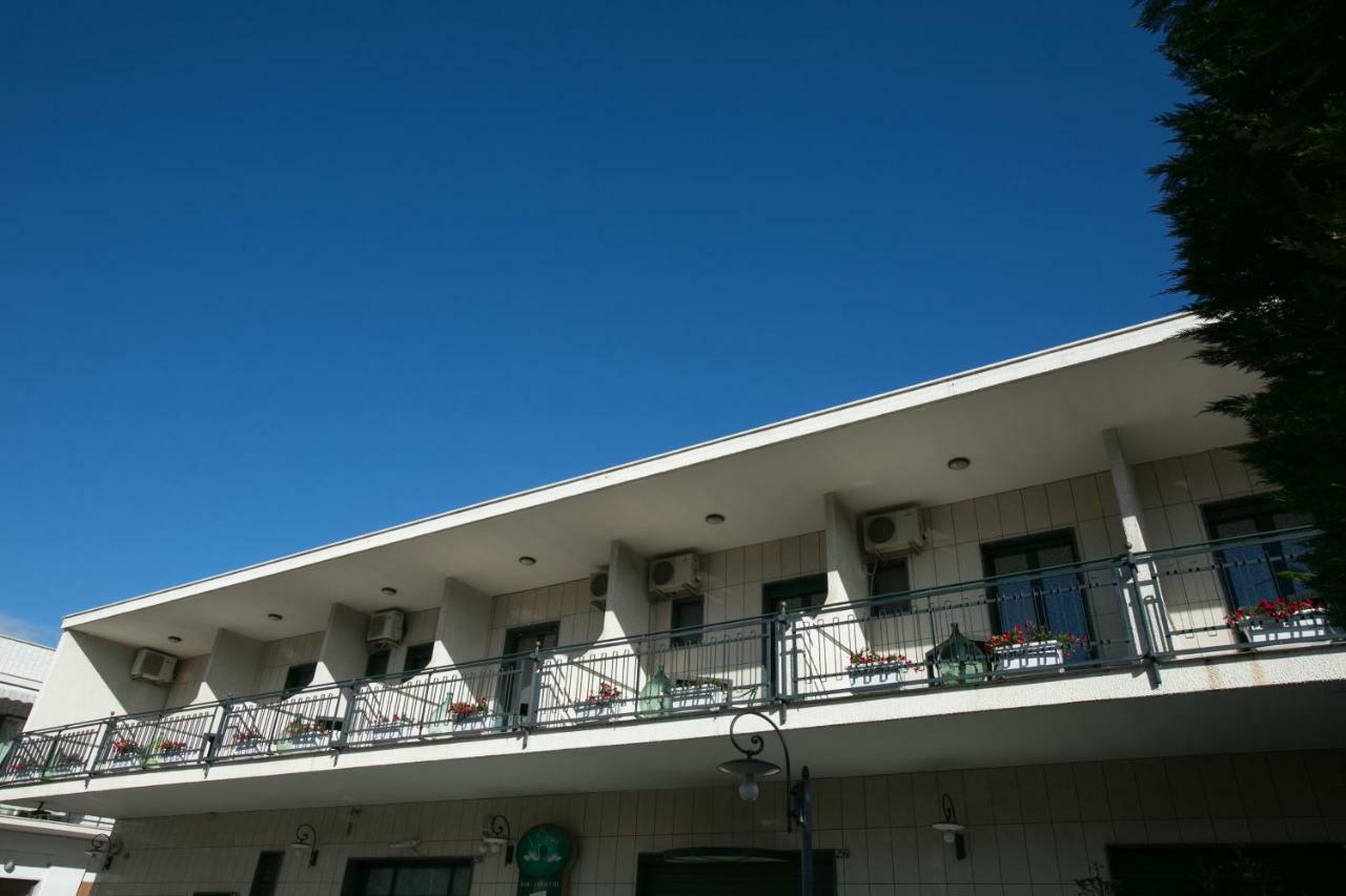 Hotel 比谢列 外观 照片