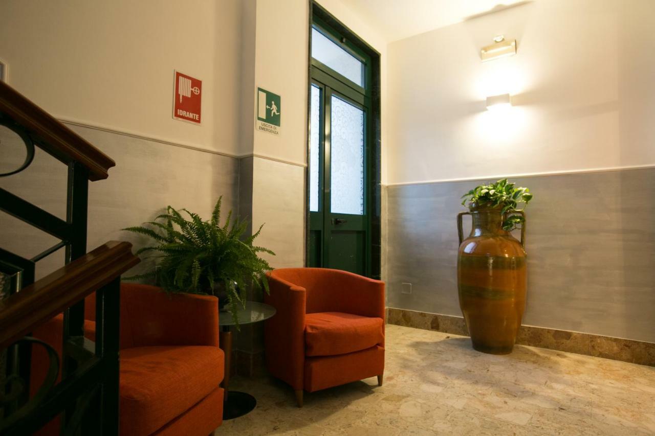 Hotel 比谢列 外观 照片