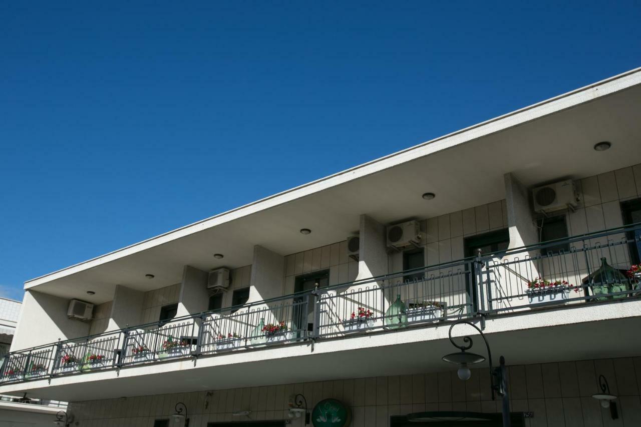 Hotel 比谢列 外观 照片